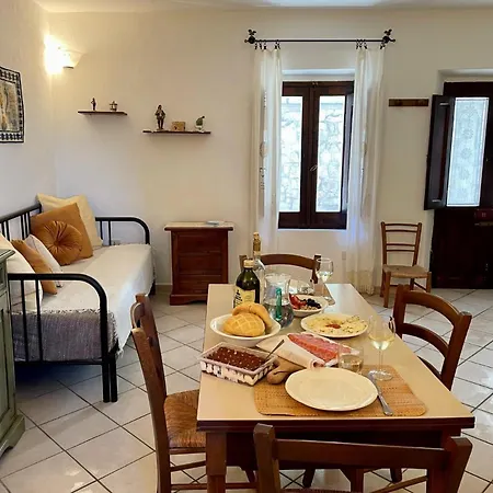 Dum S Vyhlidkou Na Sardinii Prázdninový dům